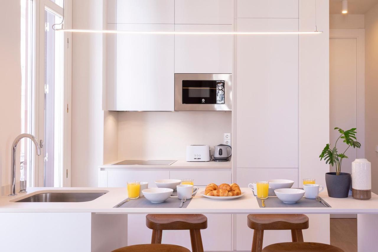 Apartamentos Thyssen Cisneros By Rent Me Malaga Exterior photo
