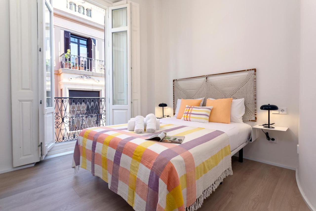 Apartamentos Thyssen Cisneros By Rent Me Malaga Exterior photo