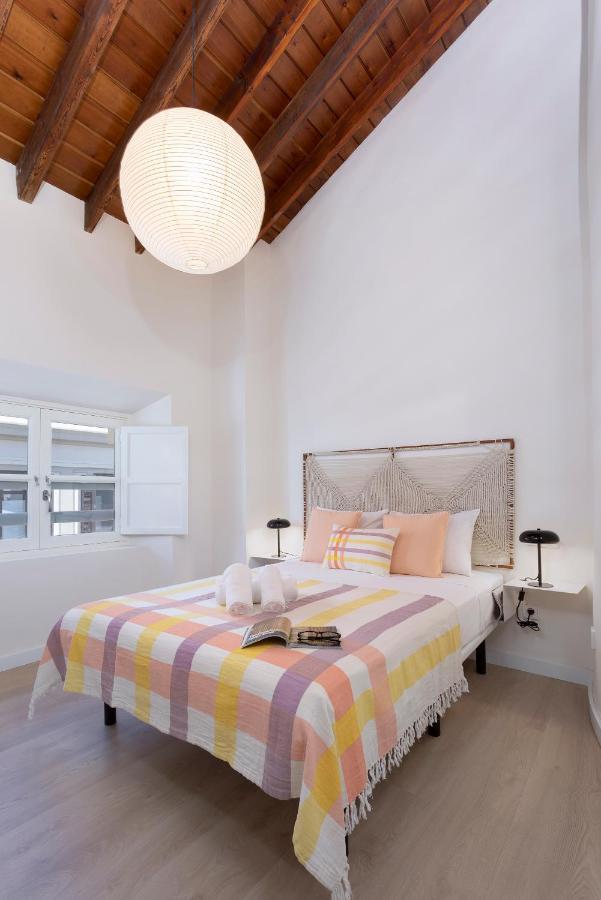 Apartamentos Thyssen Cisneros By Rent Me Malaga Exterior photo