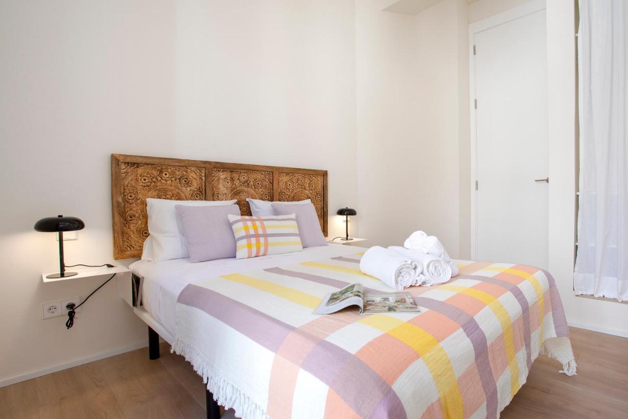 Apartamentos Thyssen Cisneros By Rent Me Malaga Exterior photo