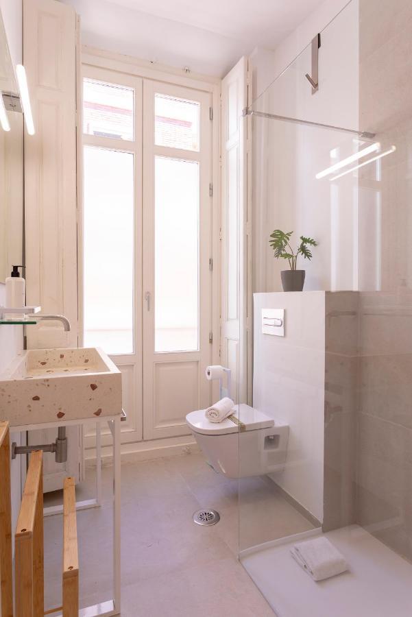 Apartamentos Thyssen Cisneros By Rent Me Malaga Exterior photo